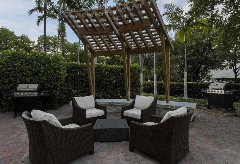 בית מלון כפרי Staybridge Suites Miami Doral Area, An Ihg