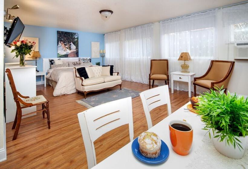 Отель Stratford Inn