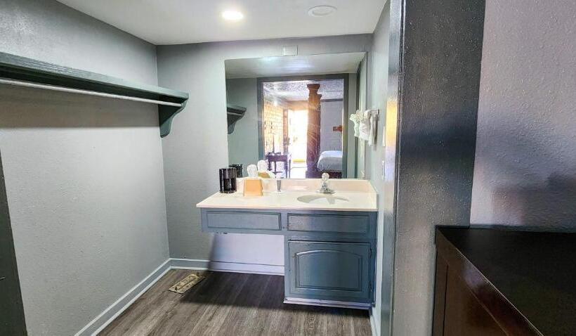 호텔 Stratford Inn Tyler