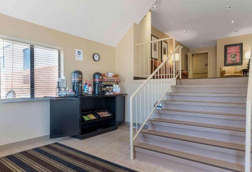 ホテル Suburban Studios Louisville East