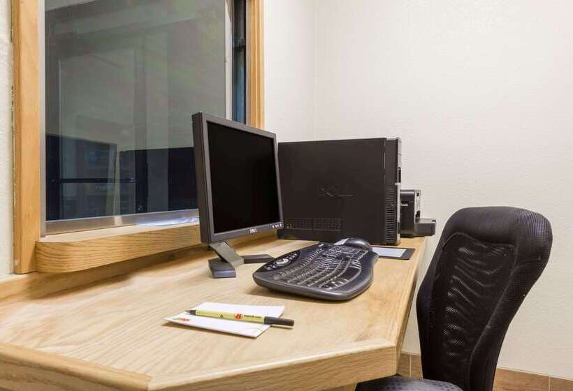 فندق Super 8 By Wyndham Show Low