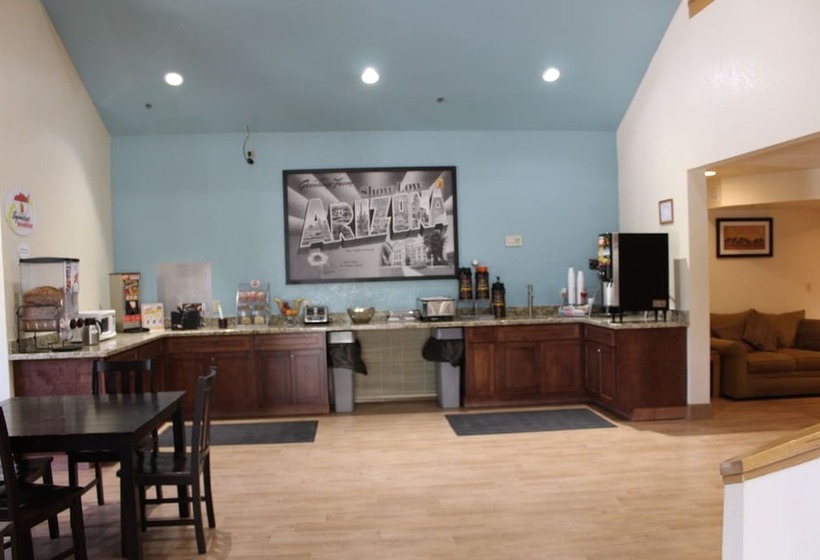 فندق Super 8 By Wyndham Show Low