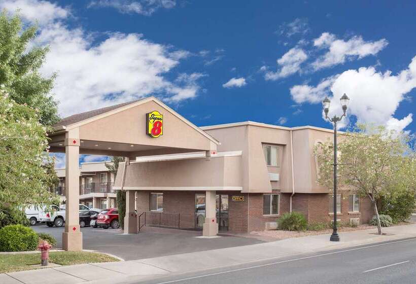 בית מלון כפרי Super 8 By Wyndham St. George Ut