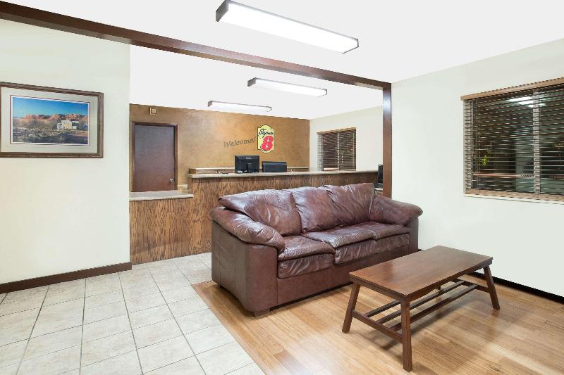 בית מלון כפרי Super 8 By Wyndham St. George Ut