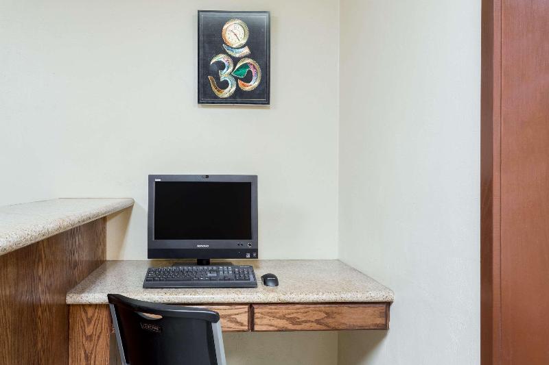 בית מלון כפרי Super 8 By Wyndham St. George Ut