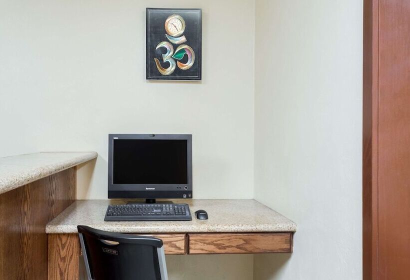 בית מלון כפרי Super 8 By Wyndham St. George Ut