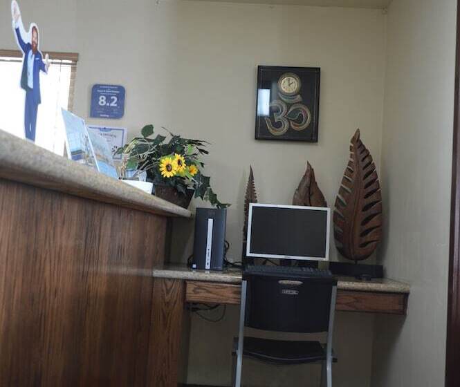 בית מלון כפרי Super 8 By Wyndham St. George Ut