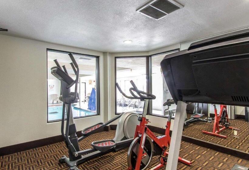 The Douillet By Demeure Hotels