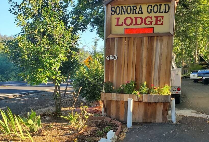 ホテル The Gold Lodge