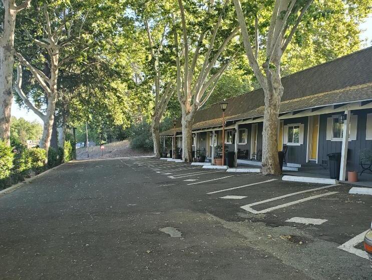 ホテル The Gold Lodge