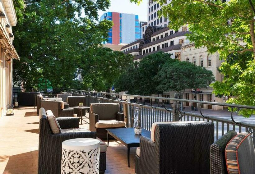 فندق The Stephen F Austin Royal Sonesta