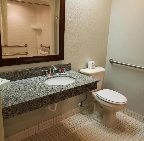 فندق Denver North