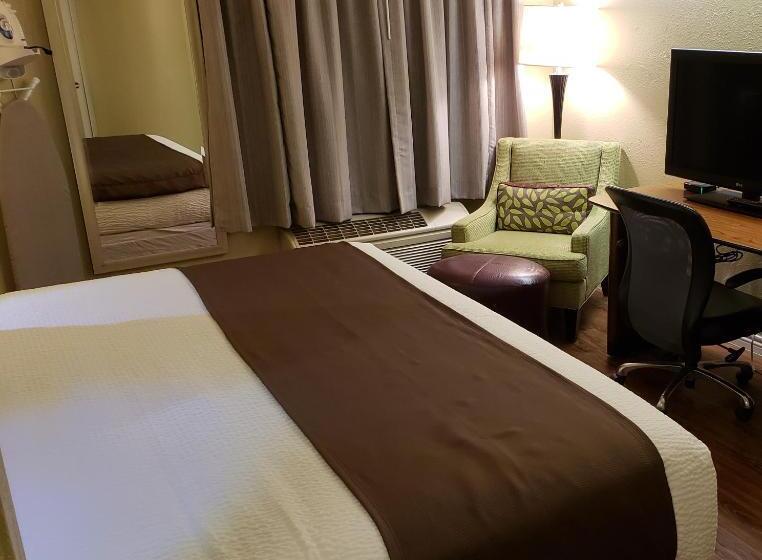 فندق Denver North