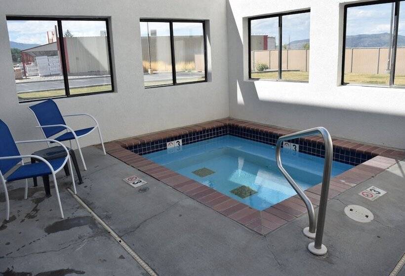 בית מלון כפרי Willow Creek Inn