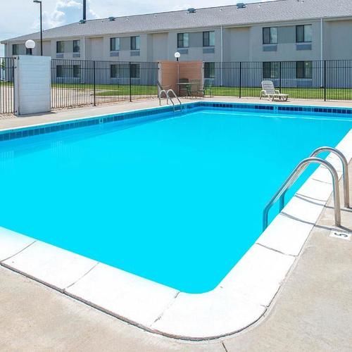 فندق Magnuson  Lincoln Airport