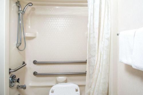 فندق Magnuson  Lincoln Airport