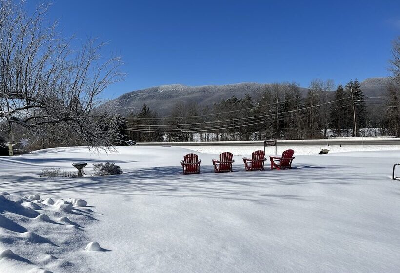 汽车旅馆  Stanford House