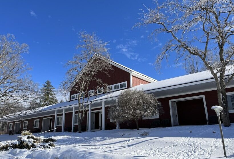 汽车旅馆  Stanford House