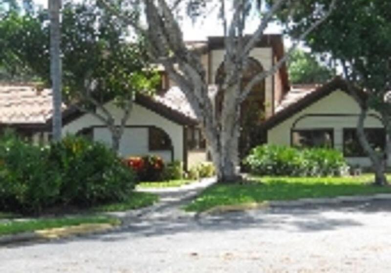 منتجع Shorewalk Vacation Villas