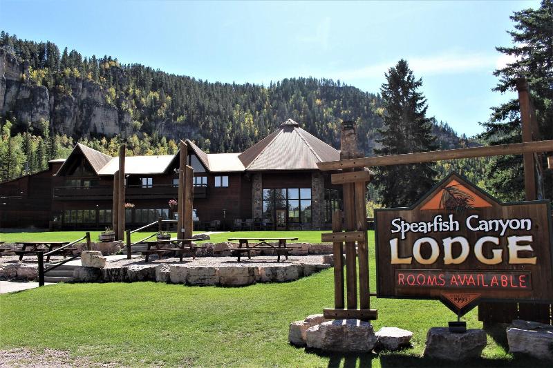 منتجع Spearfish Canyon Lodge