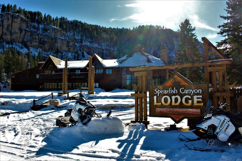منتجع Spearfish Canyon Lodge