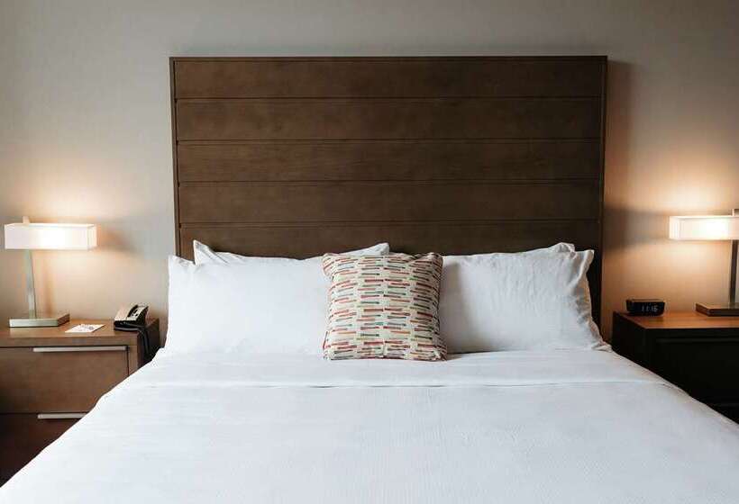 Revel Hotel Des Moines Urbandale, Tapestry Collection By Hilton