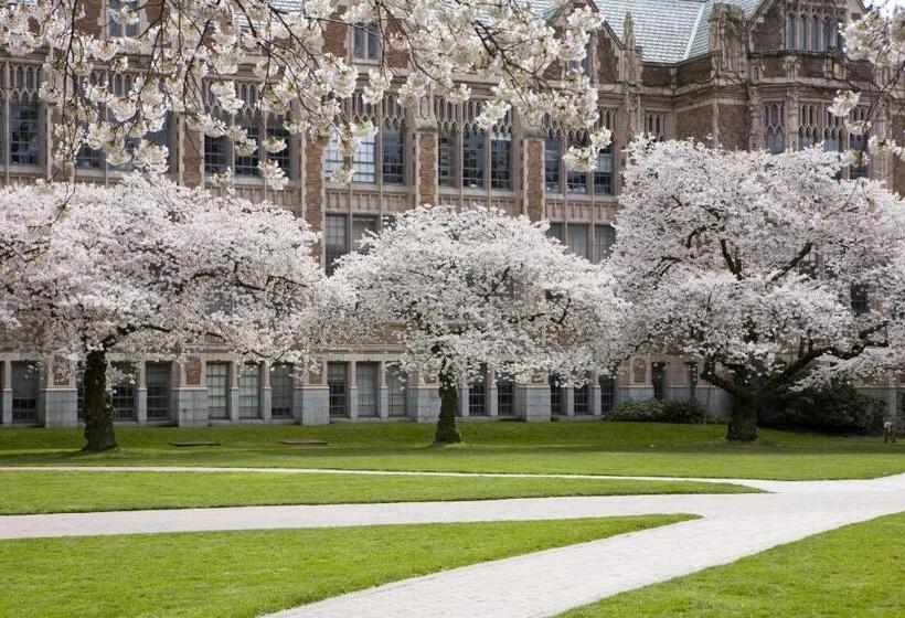 Silver Cloud Hotel   Seattle University Of Washington District