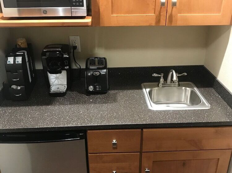 Sitka Hotel And Restaurant