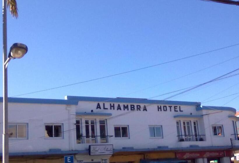 בית מלון כפרי Alhambra