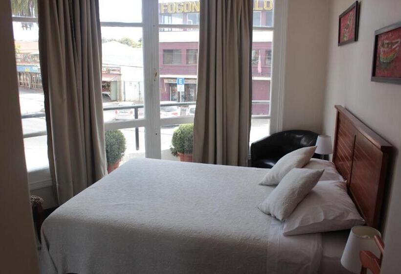 בית מלון כפרי Alhambra