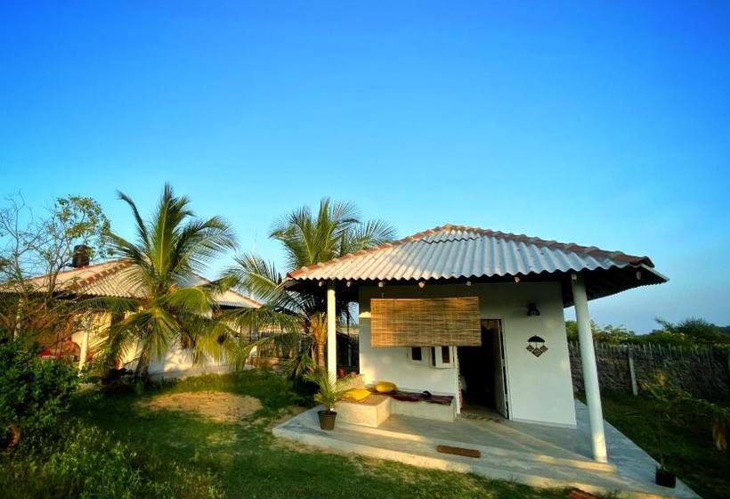 Отель Coco Cabana Kite Resort Kalpitiya