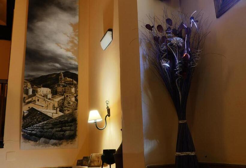 호텔 Posada Del Adarve