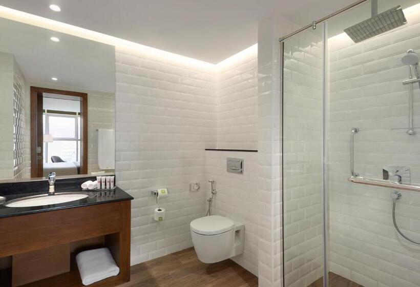 هتل Wyndham Garden Muscat Al Khuwair