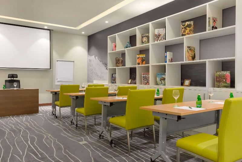 هتل Wyndham Garden Muscat Al Khuwair