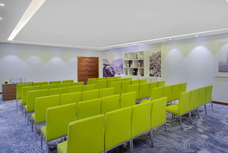 هتل Wyndham Garden Muscat Al Khuwair