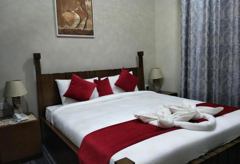 Sur Bandar Al Ayjah Hotel Apartments