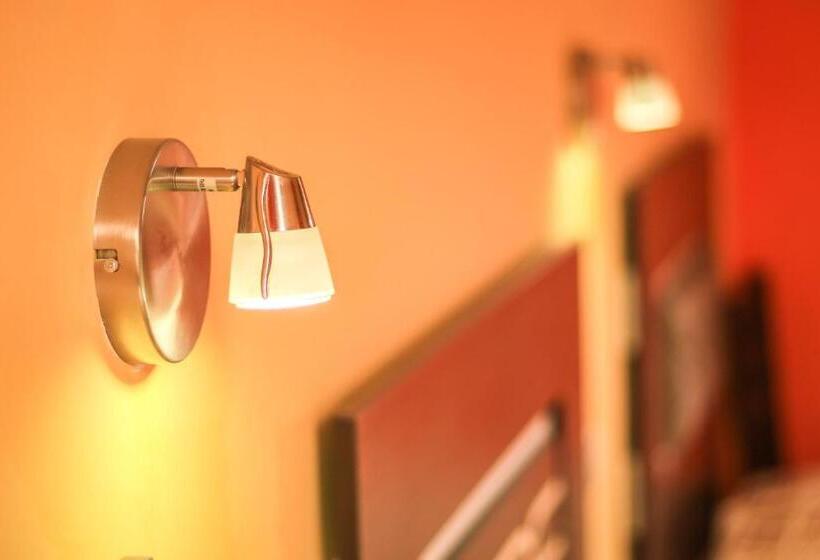 هاستل Rumi Wasi