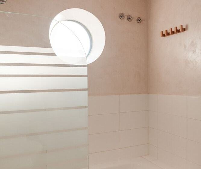 فندق فئة نجمة واحدة Astuto Boutique Jerez  Adults Only