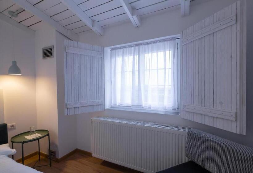 فندق Barba Boutique