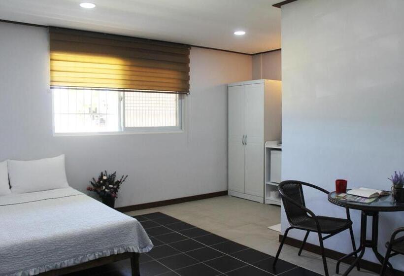 هتل Winners Residence