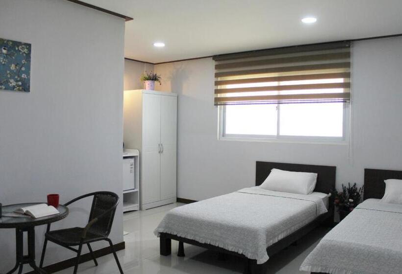 هتل Winners Residence