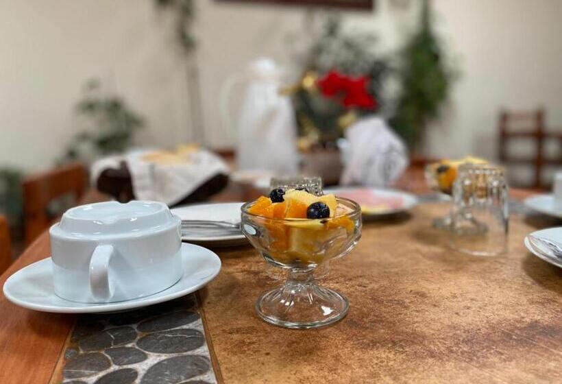 ペンション Hostería Estelita