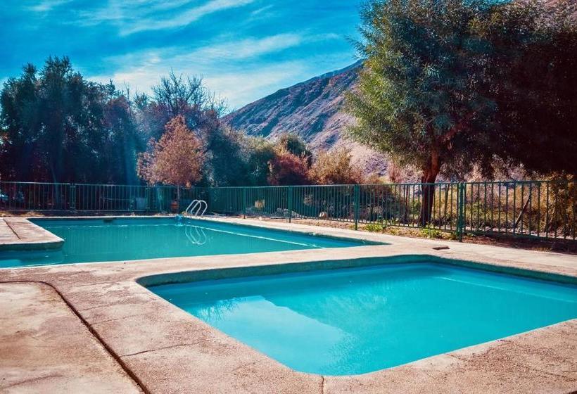 بنسيون Valle Utopía Hostel