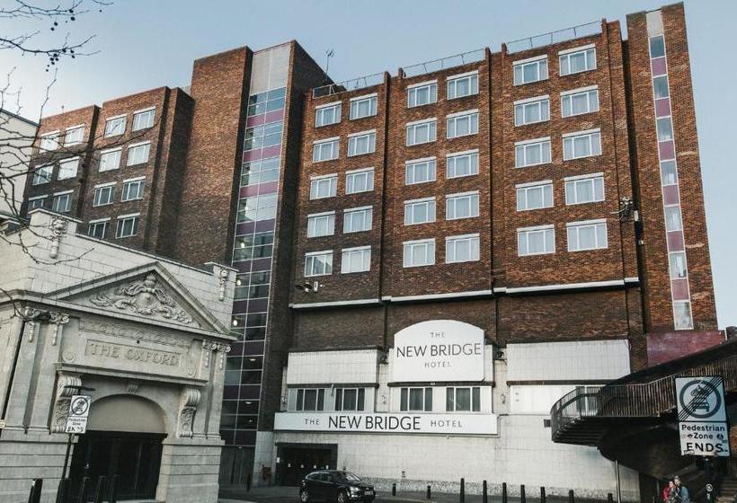 酒店 The Newbridge