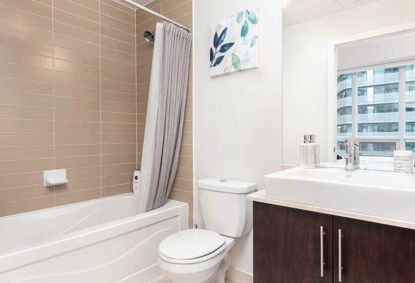 Topline Suites   Ice Condos