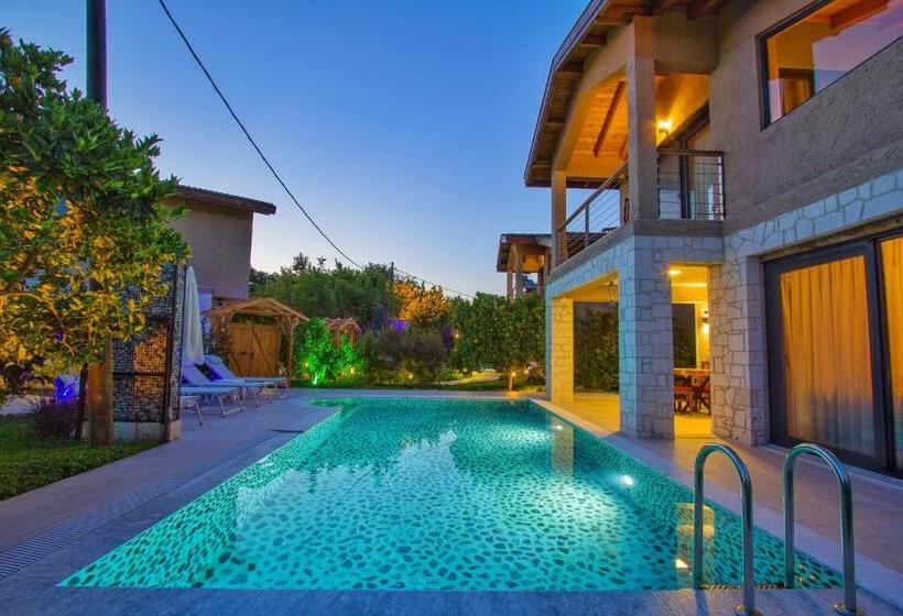 Volans Suites Villas