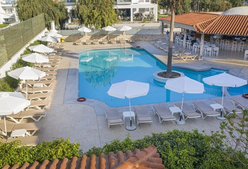 Aegean Blu Hotel & Apartments