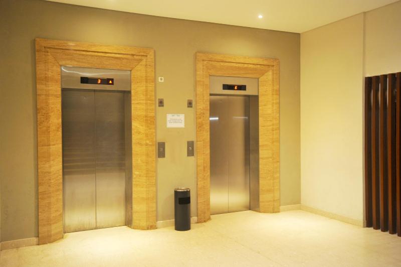 酒店 Laut Biru Resort