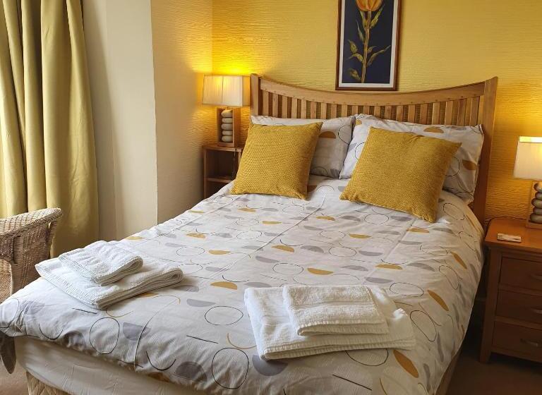 Pendyffryn Manor Bed & Breakfast