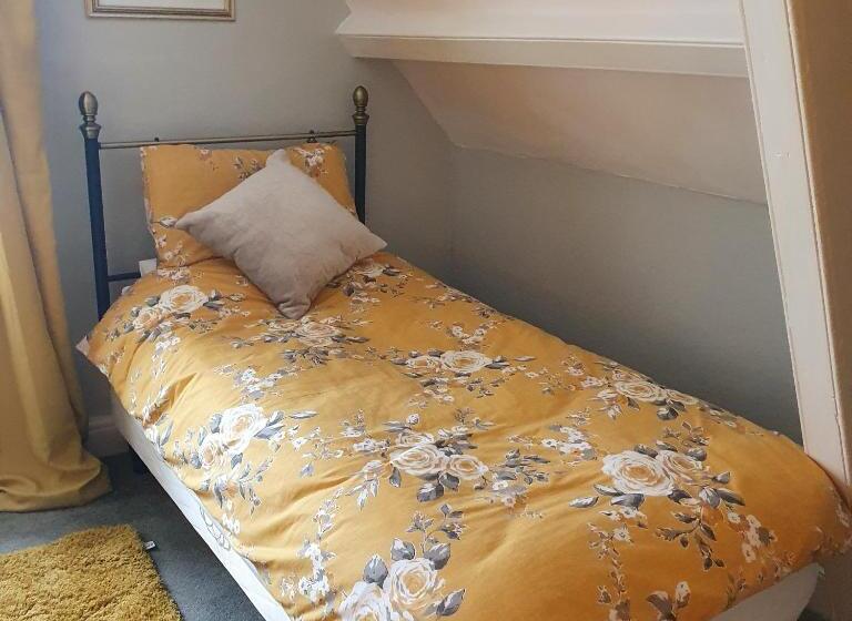 Pendyffryn Manor Bed & Breakfast